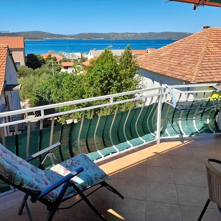 Apartment Gotovina ビオグラード・ナ・モル エクステリア 写真