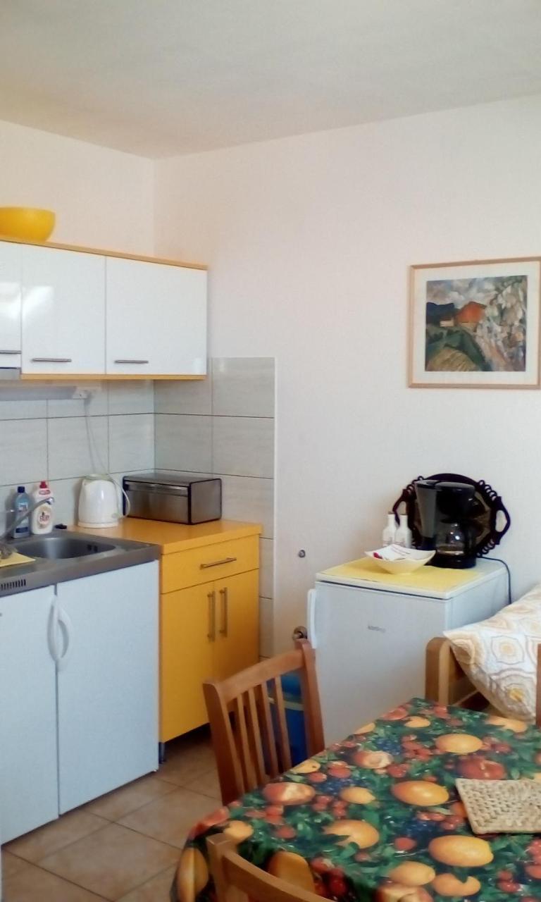 Apartment Gotovina ビオグラード・ナ・モル エクステリア 写真