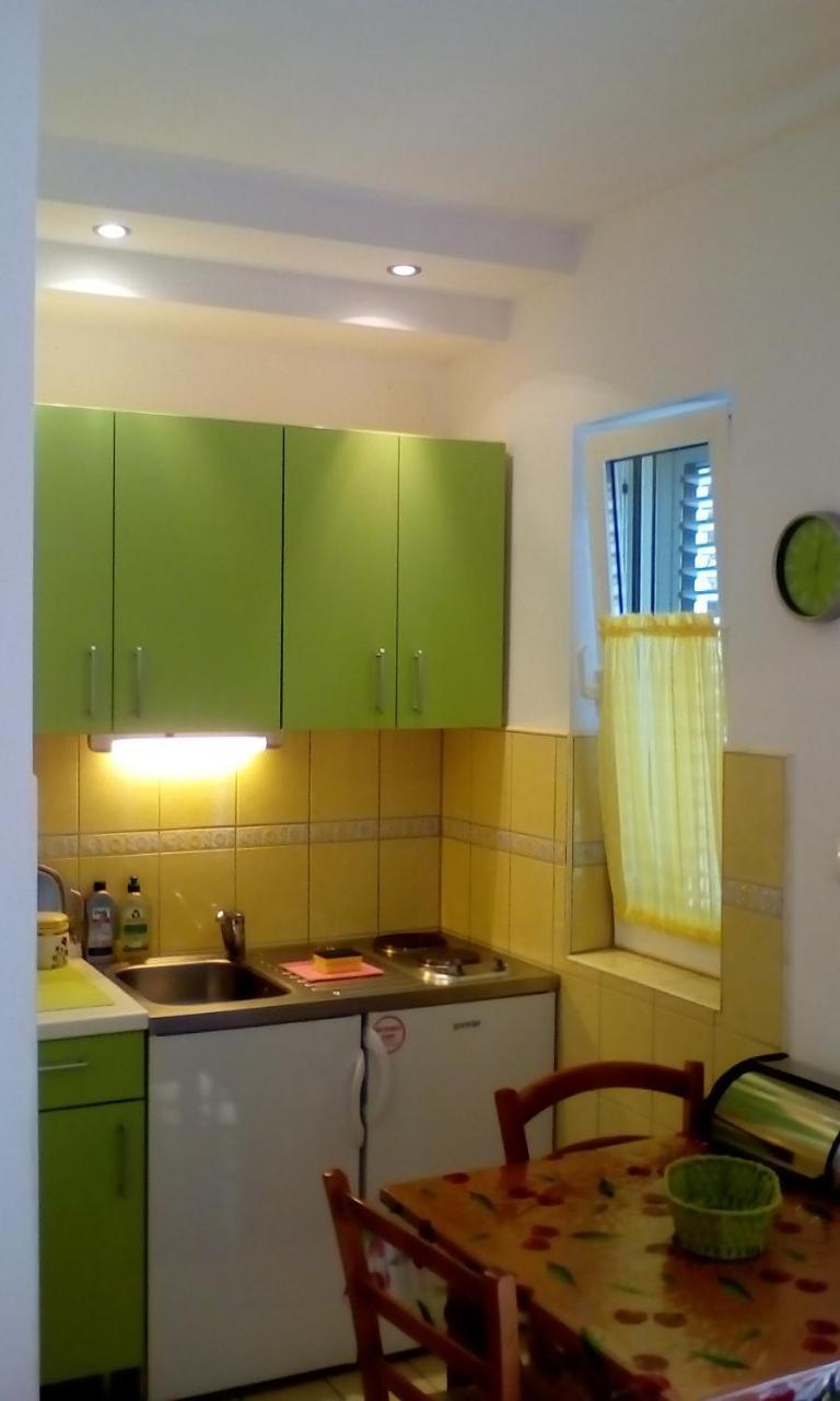 Apartment Gotovina ビオグラード・ナ・モル エクステリア 写真